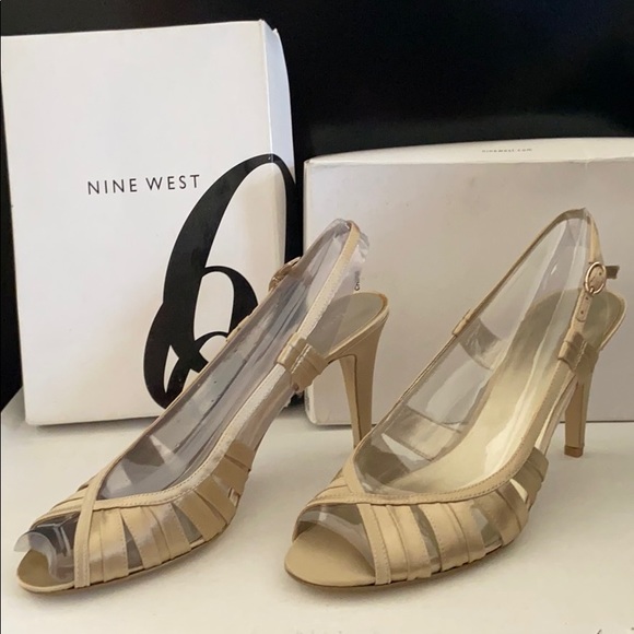 Gold Satin Heel - Picture 1 of 1